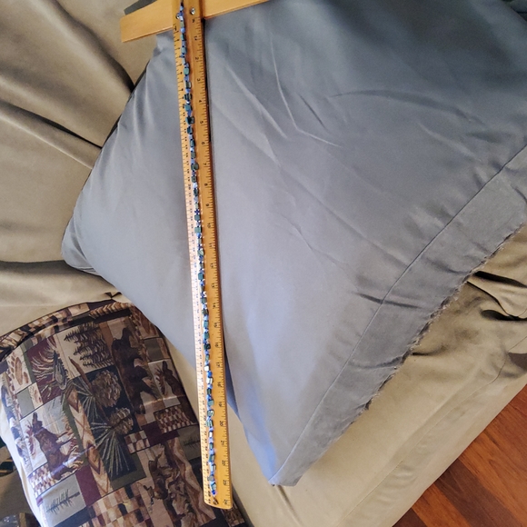 Blues Mother of Pearl Shell Neclace - Picture 4 of 6